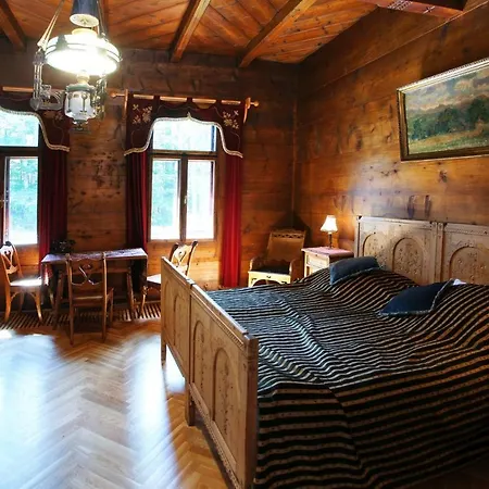 Dom Muzealny Ornak Bed & Breakfast Zakopane